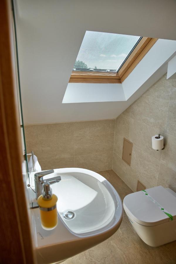 Hotel Eden Ramnicu Sarat Bagian luar foto